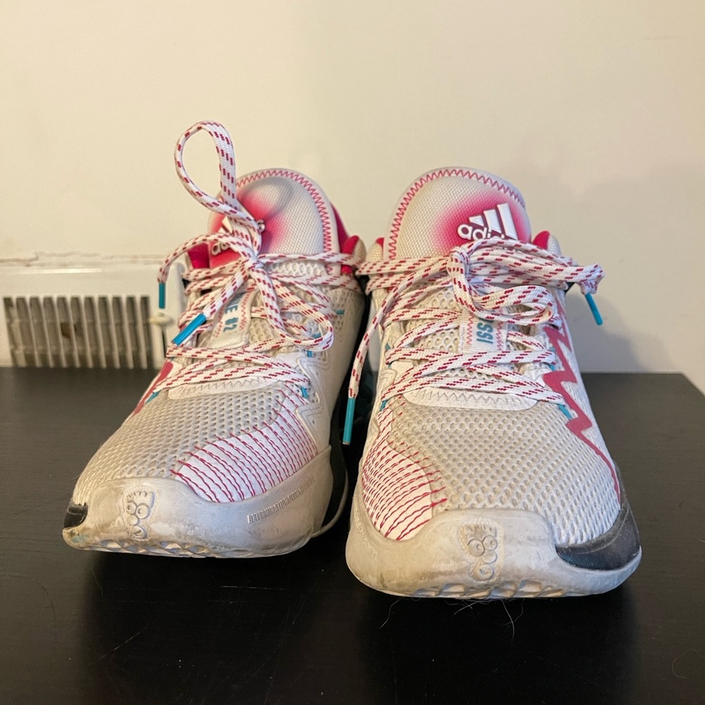 SPIDER GWEN Adidas D.O.N Issue #2